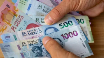ارتفاع البيزو المكسيكي مستمراً بفعل ضعف الدولار الأمريكي رغم التحديات المحلية