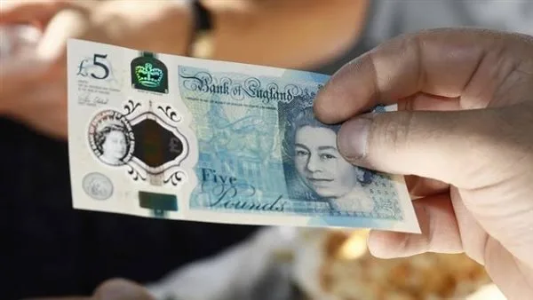 ارتفاع الجنيه الإسترليني بدعم من اتفاق تجاري بين بريطانيا والولايات المتحدة