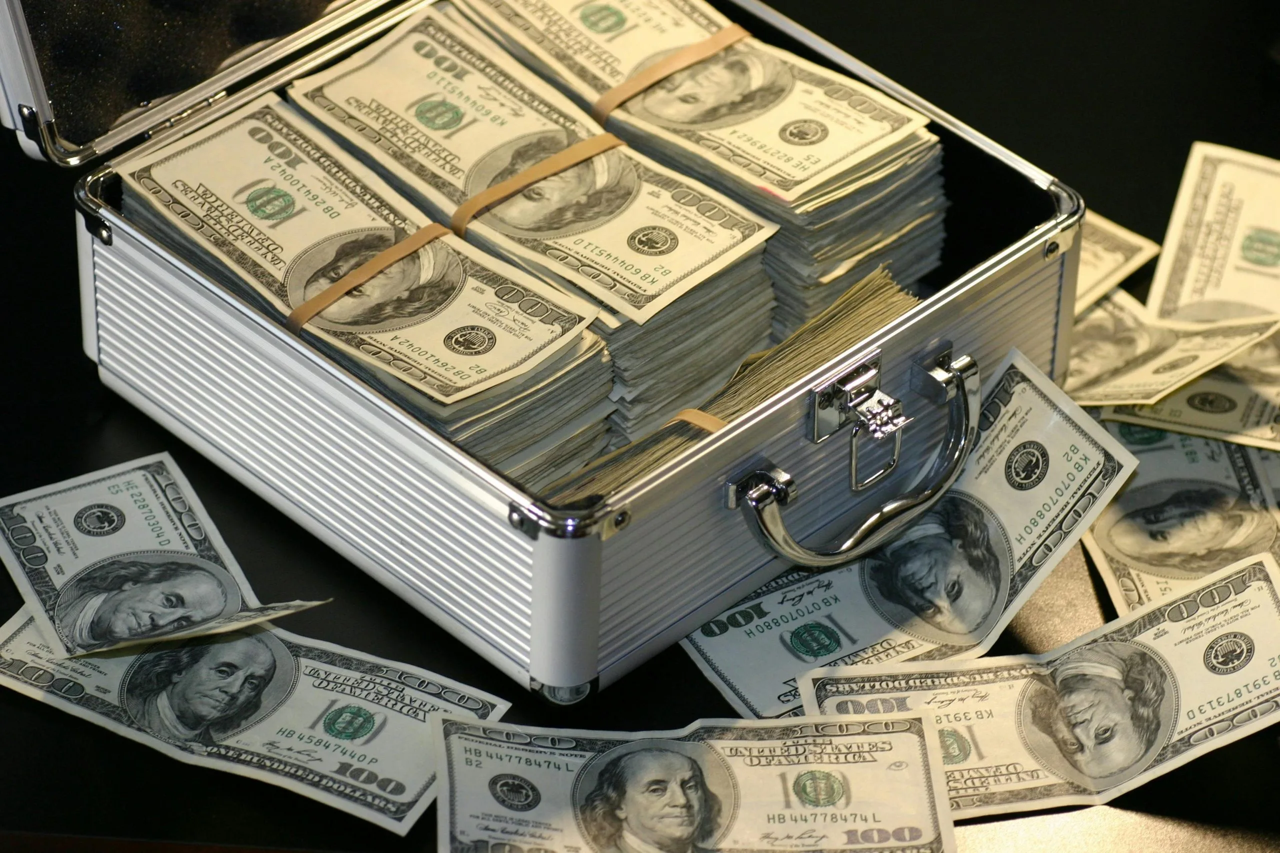 سعر الدولار في بنك التنمية الصناعية يبلغ أعلى مستوى له بنهاية تعاملات يوم الأحد سعر الدولار في بنك التنمية الصناعية يبلغ أعلى مستوى له بنهاية تعاملات يوم الأحد