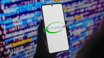 ارتفاع سهم شركة سوبر مايكرو كمبيوتر بعد إعلان شحن خوادم جديدة مزودة بمعالجات AMD