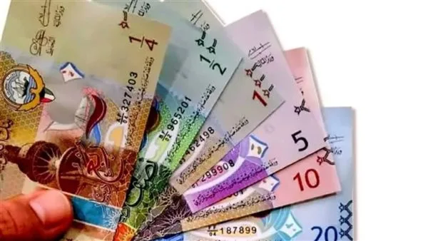 ارتفاع مفاجئ في قيمة الدينار الكويتي يعزز جاذبية سوق الصرف بالنسبة للجنيه المصري ارتفاع مفاجئ في قيمة الدينار الكويتي يعزز جاذبية سوق الصرف بالنسبة للجنيه المصري