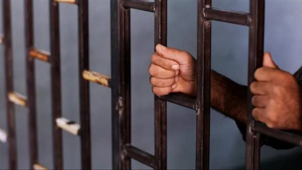 استدرجها مستغلًا حالتها الذهنية.. حبس شاب 4 أيام لاتهامه بهتك عرض فتاة من ذوي الهمم بالإسكندرية