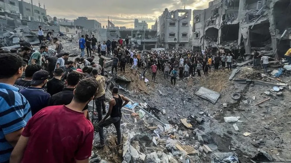 استشهاد 33 فلسطينيًا وإصابة 86 في غارة للاحتلال الإسرائيلي على غزة