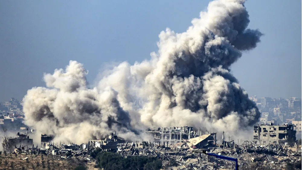استشهاد 51 فلسطينيًا جراء غارات إسرائيلية على غزة