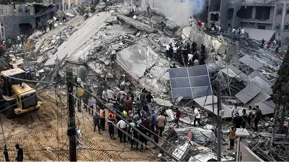 استشهاد سبعة فلسطينيين في خان يونس استشهاد سبعة فلسطينيين في خان يونس