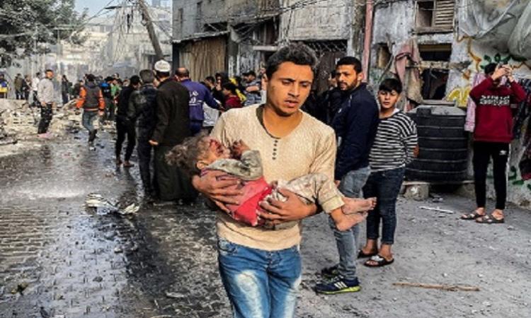 استشهاد طفلة فلسطينية بقصف للاحتلال على مخيم جباليا شمال قطاع غزة