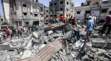 استشهاد فلسطينيين جراء قصف طائرة مسيرة للاحتلال شمال مخيم النصيرات في غزة