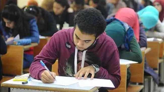 استعداداً لامتحانات الثانوية العامة: استراتيجية دراسة فعالة تضمن التفوق استعداداً لامتحانات الثانوية العامة: استراتيجية دراسة فعالة تضمن التفوق