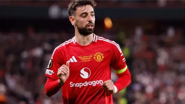استعدادًا لبطولة كأس العالم للأندية: الهلال السعودي يقدم عرضًا مميزًا لضم برونو فرنانديز استعدادًا لبطولة كأس العالم للأندية: الهلال السعودي يقدم عرضًا مميزًا لضم برونو فرنانديز