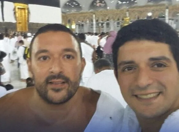 استعدادًا لدفنه: عائلة الدكتور أحمد الدجوي تتلقى جثمانه من مشرحة زينهم استعدادًا لدفنه: عائلة الدكتور أحمد الدجوي تتلقى جثمانه من مشرحة زينهم