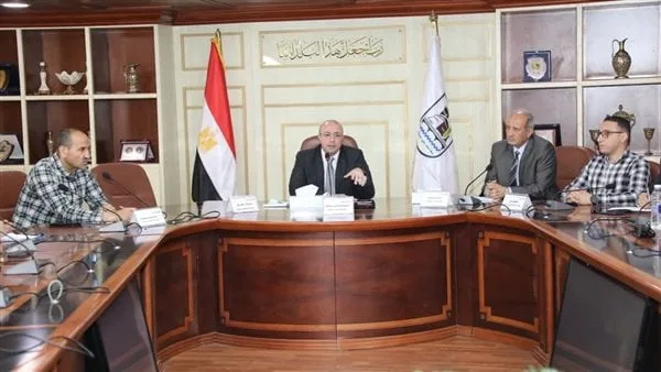 استعدادًا لعيد الأضحى.. محافظ بني سويف يوجه بتنفيذ خطة متكاملة لضبط الأسواق وتوفير السلع بأسعار مناسبة