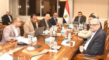 استعدادًا لفصل الصيف.. وزير الإسكان يراقب نظام مياه الشرب في مدن شرق وغرب القاهرة