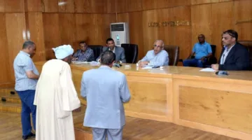 استعراض 31 طلب وشكوى من المواطنين في يوم مفتوح بالأقصر