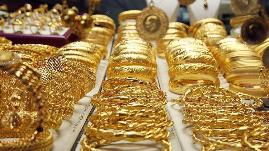 استقرار أسعار الذهب في الجزائر اليوم، وعيار 21 يصل إلى 12200 دينار في نهاية الجلسة.