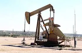 استقرار أسعار النفط مع توقع مكاسب أسبوعية ثانية بفضل تفاؤل الأسواق وحالة الانتظار لعودة الإمدادات الإيرانية