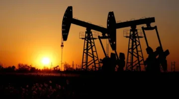 استقرار أسعار النفط وسط ارتفاع القلق بشأن النمو الاقتصادي في الولايات المتحدة والصين