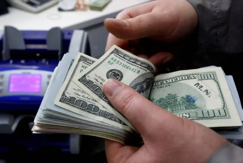 استقرار سعر الدولار أمام الجنيه اليوم الثلاثاء.. ويسجل 50.63 جنيه في البنوك الكبرى