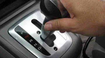 استكشفها بنفسك: أهم مشكلات ناقل الحركة في السيارة وأعراضها التحذيرية