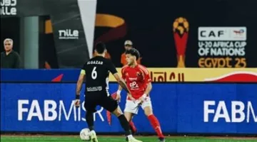 استمرار التعادل الإيجابي في مباراة الأهلي والبنك حتى منتصف الشوط الثاني