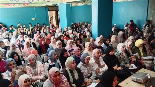 استمرار القوافل التعليمية للمرحلة الإعدادية بالغربية