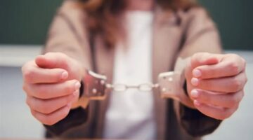 اعترافات خادمة متهمة بسرقة شقة في الشروق: "كان على ديون ومش لاقية حل"