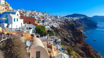 الأتراك يغادرون إلى الخارج.. ما سبب ازدهار سوق العقارات؟
