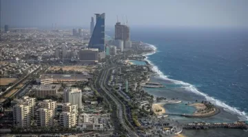 الأحوال الجوية في السعودية اليوم: استمرار الرياح القوية وحركة الغبار
