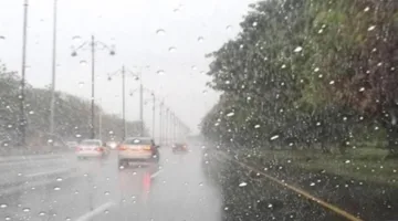 الأرصاد: تتلقى أغلب المحافظات الساحلية في مصر أمطاراً متفاوتة في الشدة.