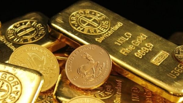 الأسعار بتنهار والأيام الجاية لسه فيه انخفاضات.. إيه اللي بيحصل في سوق الدهب؟