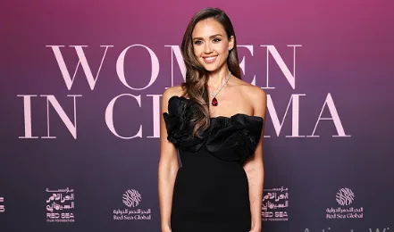 الألماس يتناغم مع أناقة النجمات في احتفالية النساء بمهرجان كان السينمائي. الألماس يتناغم مع أناقة النجمات في احتفالية النساء بمهرجان كان السينمائي.