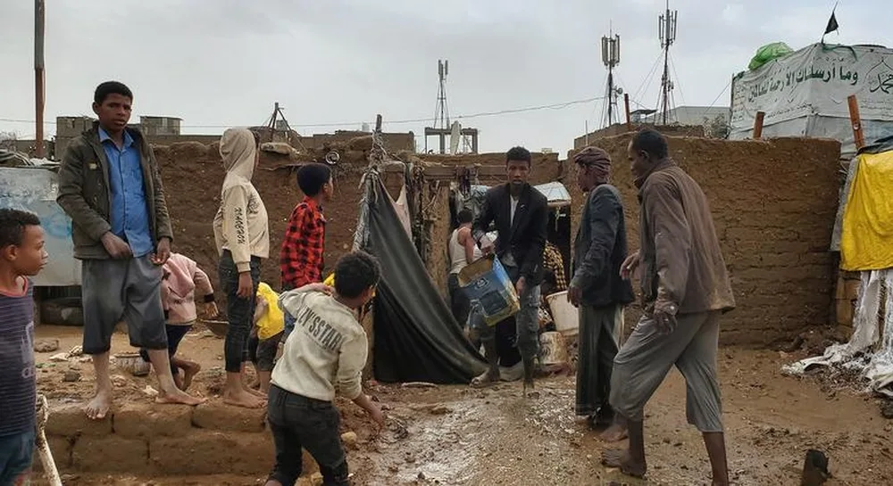 الأمم المتحدة: احتمال أن تتعرض 40% من مواقع النازحين في اليمن للحرائق أو الفيضانات
