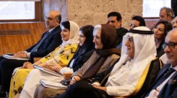الأمير تركي بن فيصل يُطلق كتاب “رياض الشعراء” في قصر الحمراء