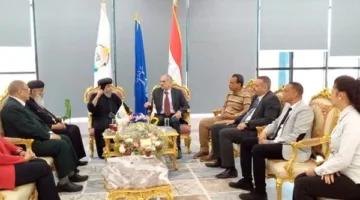 الأنبا بيشوي يهنئ رئيس جامعة أسوان بمناسبة عيد الأضحى: الأعياد الدينية تعزز تقارب المصريين وتواصلهم.