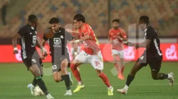 الأهلي أو بيراميدز؟.. 5 عوامل تحدد بطل الدوري في حال التساوي عند نهاية الموسم