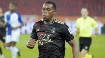 الأهلي والزمالك يسعيان للحصول على خدمات لاعب نادي أيك أثينا اليوناني خلال ساعات