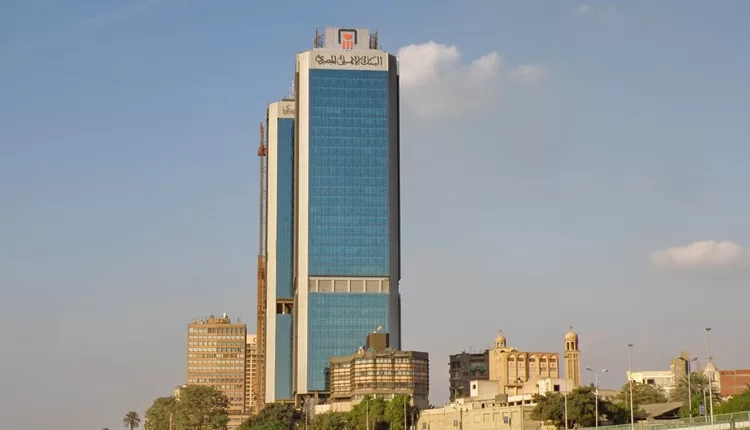 “الأهلي” و”مصر” يقلصان الفائدة على الشهادات ذات العائد المتغير لمدة 3 سنوات “الأهلي” و”مصر” يقلصان الفائدة على الشهادات ذات العائد المتغير لمدة 3 سنوات