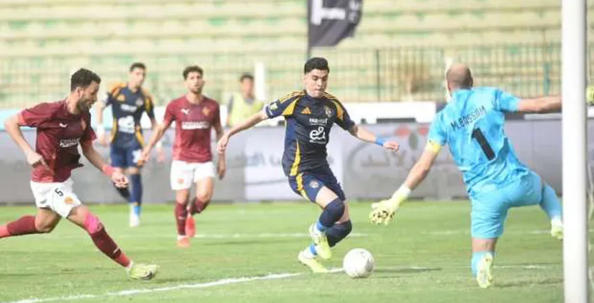 الأهلي يأخذ الصدارة على سيراميكا كليوباترا بهدف بن شرقي في الشوط الأول