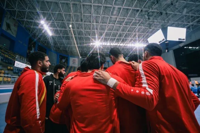 الأهلي يتغلب على الزمالك 31-26 ويتأهل لنهائي السوبر الإفريقي لكرة اليد