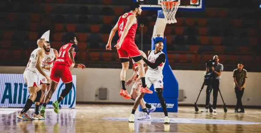 الأهلي يتفوق على الزمالك (110-61) ويتأهل لنهائي بطولة السوبر لكرة السلة الأهلي يتفوق على الزمالك (110-61) ويتأهل لنهائي بطولة السوبر لكرة السلة