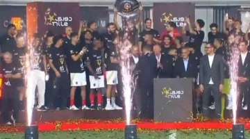 الأهلي يتوج بلقب الدوري الـ 45 بعد تسجيله ستة أهداف في مرمى فاركو