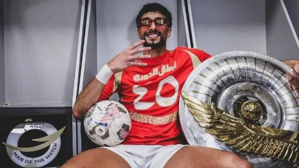 الأهلي يتوج بلقب الدوري بفوز ساحقسداسي… ووسام أبو علي يسجل اسمه بين الهدافين. الأهلي يتوج بلقب الدوري بفوز ساحقسداسي… ووسام أبو علي يسجل اسمه بين الهدافين.