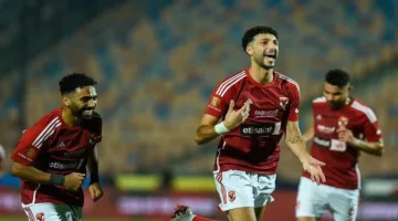 الأهلي يهدف لإنهاء موسم الدوري بالتتويج أمام فاركو في مباراة حاسمة tonight.