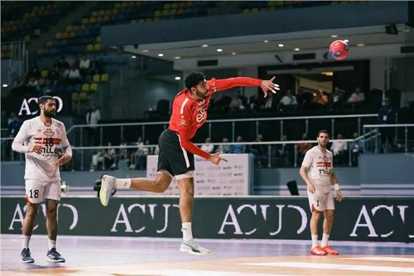 الأهلي يواجه الزمالك في نصف نهائي بطولة السوبر الأفريقي لكرة اليد الأهلي يواجه الزمالك في نصف نهائي بطولة السوبر الأفريقي لكرة اليد