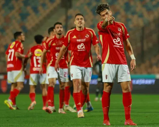 تقارير: الأهلي يتنافس مع 9 أندية لضم كريستيانو رونالدو قبل بطولة كأس العالم تقارير: الأهلي يتنافس مع 9 أندية لضم كريستيانو رونالدو قبل بطولة كأس العالم