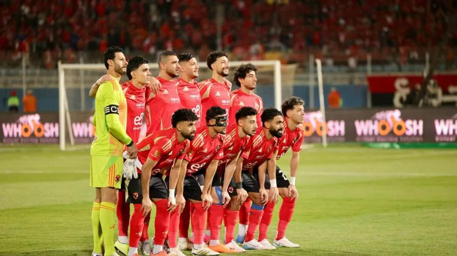 الأهلي يُعلن تشكيله الرسمي لمواجهة المصري في صراع القمة بالدوري