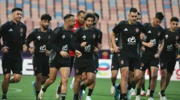 الأهلي يُنهي تدريباته اليوم استعدادًا لمباراة سيراميكا كليوباترا في الدوري الممتاز.