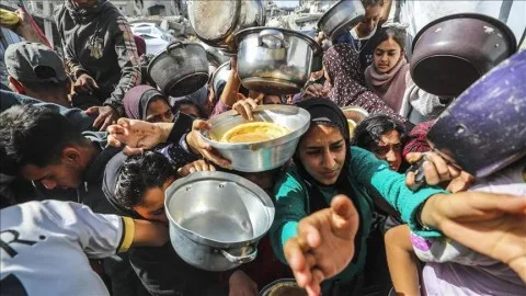 الأونروا: ينبغي السماح بتدفق المساعدات إلى غزة بحرية وبدون انقطاع الأونروا: ينبغي السماح بتدفق المساعدات إلى غزة بحرية وبدون انقطاع