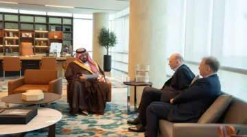 الإبراهيم يناقش تحول الاقتصاد السعودي مع رئيس مجموعة HSBC