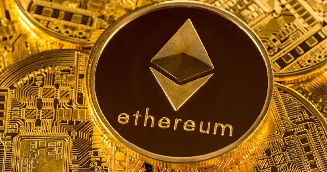 الإيثريوم يقترب من مستوى 3,000 دولار.. مع تجاذبات بين قوة الصعود ومخاوف التصحيح