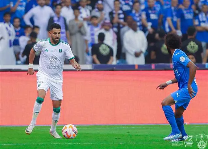 الاتحاد الآسيوي يفرض عقوبات مالية على الهلال والأهلي بعد نصف النهائي